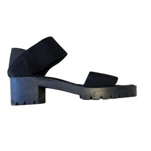 Women’s 8.5-9 Chunky Black Y2K Vintage Sandals Stretchy Comfortable Shoes